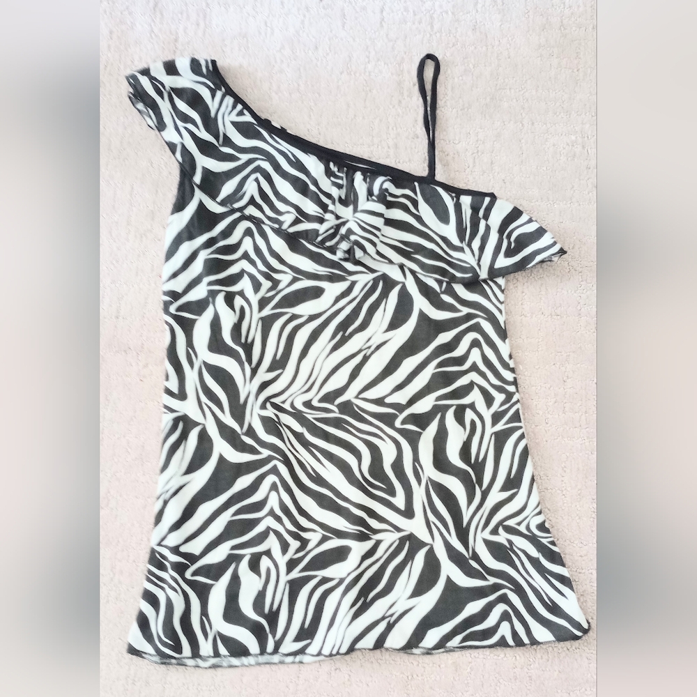 Black and White Striped Zebra Print Top, New With Tag, By Wet Seal, Size L